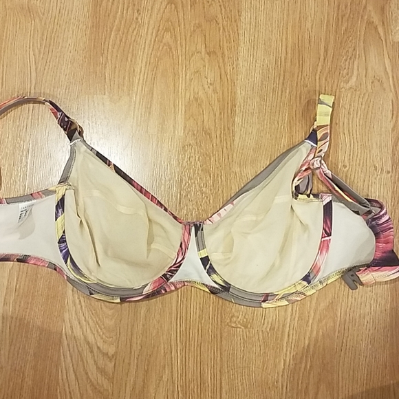 BOGO FREE FANTASIE 32I tropical floral bikini top - Picture 5 of 8